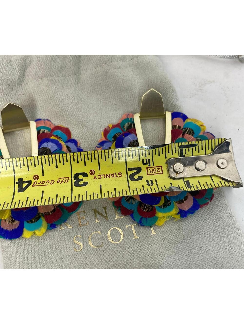 EUC KENDRA SCOTT DIANE FEATHER STATEMENT EARRINGS Muti Colored Feather - Picture 12 of 13